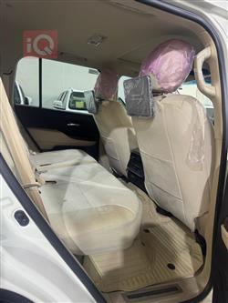 تۆیۆتا لاند کروزەر